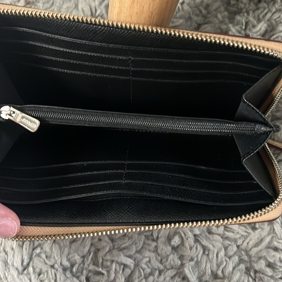 authentic, rare, hard to find coach perforated butterfly tote w/ matching wallet - Picture 11 of 11